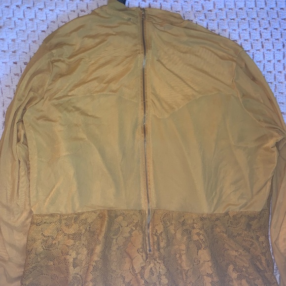 Ashley Stewart mustard blouse with lace - Picture 4 of 5